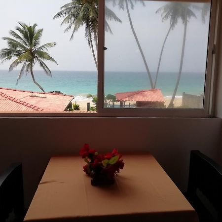 Rainbow Beach Resort Ambalangoda  Esterno foto