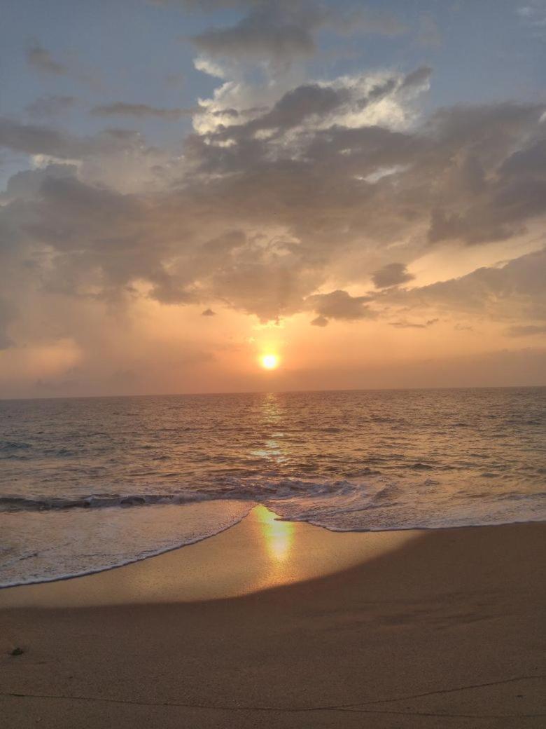 Rainbow Beach Resort Ambalangoda  Esterno foto