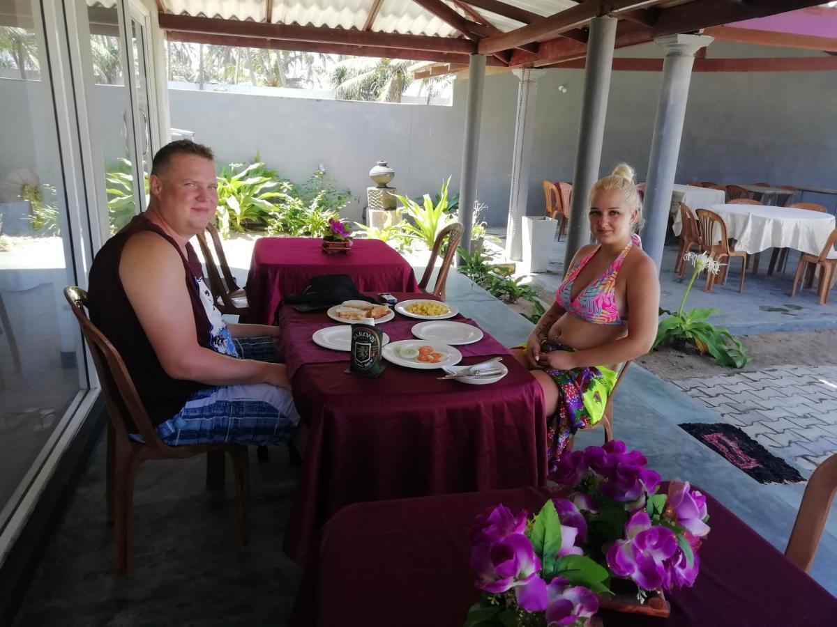 Rainbow Beach Resort Ambalangoda  Esterno foto