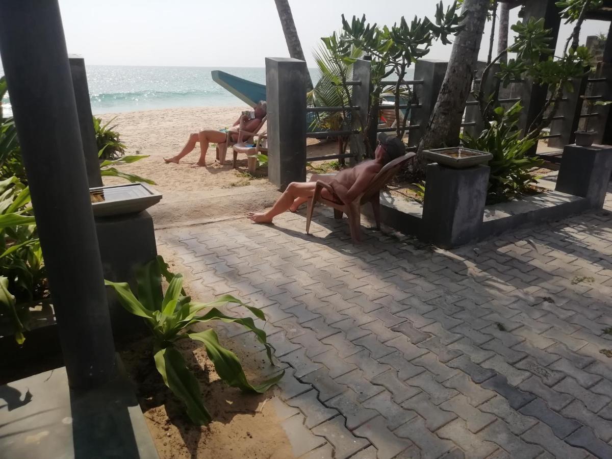 Rainbow Beach Resort Ambalangoda  Esterno foto